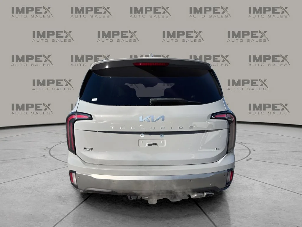Used 2023 Gray Kia SX X-Line image 4