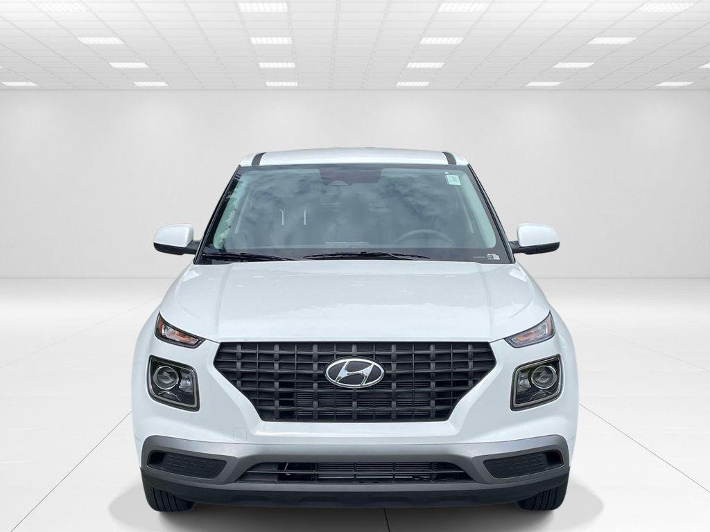 New 2026 White Hyundai SE image 2