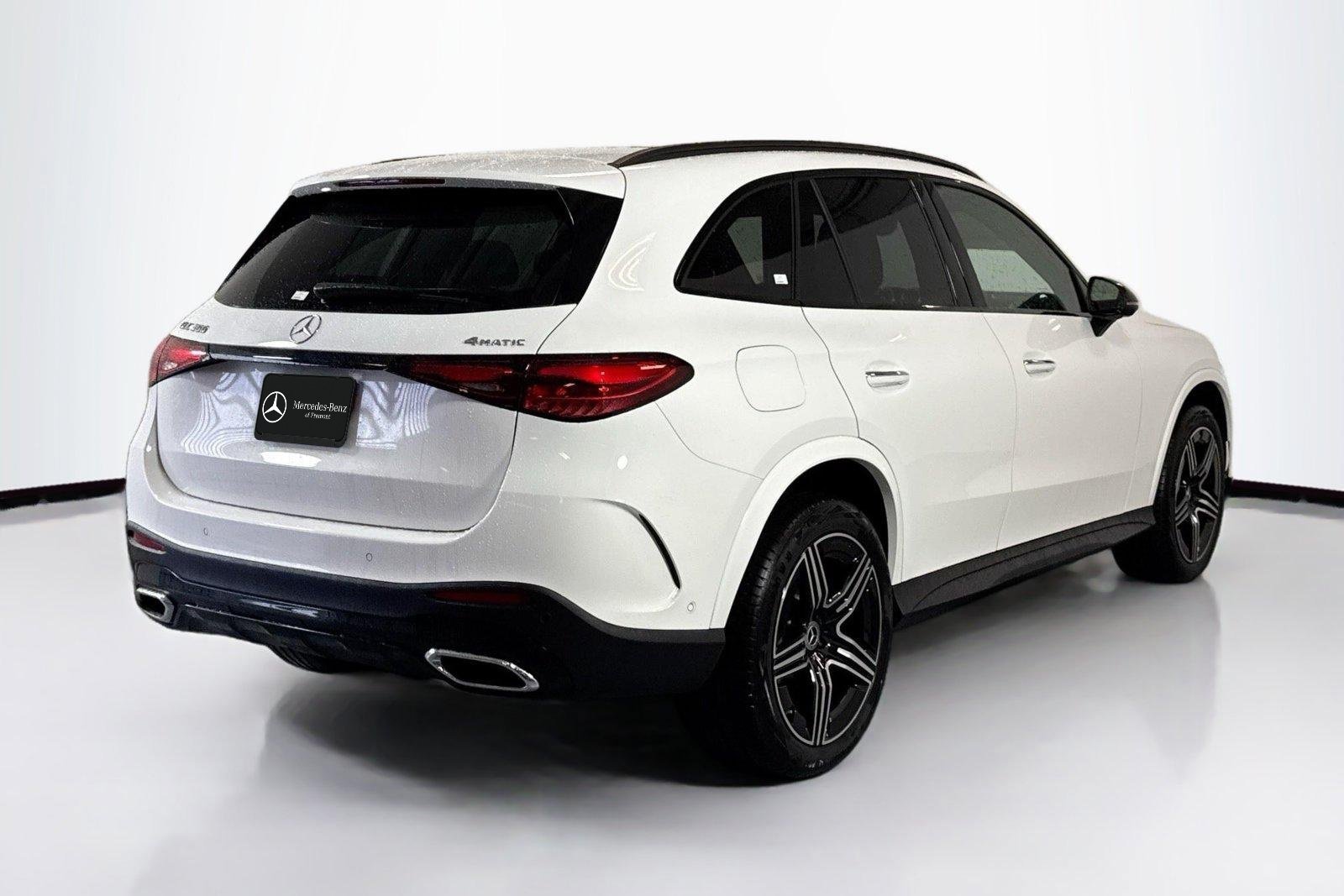 New 2026 Polar White Mercedes-Benz GLC 300 image 5