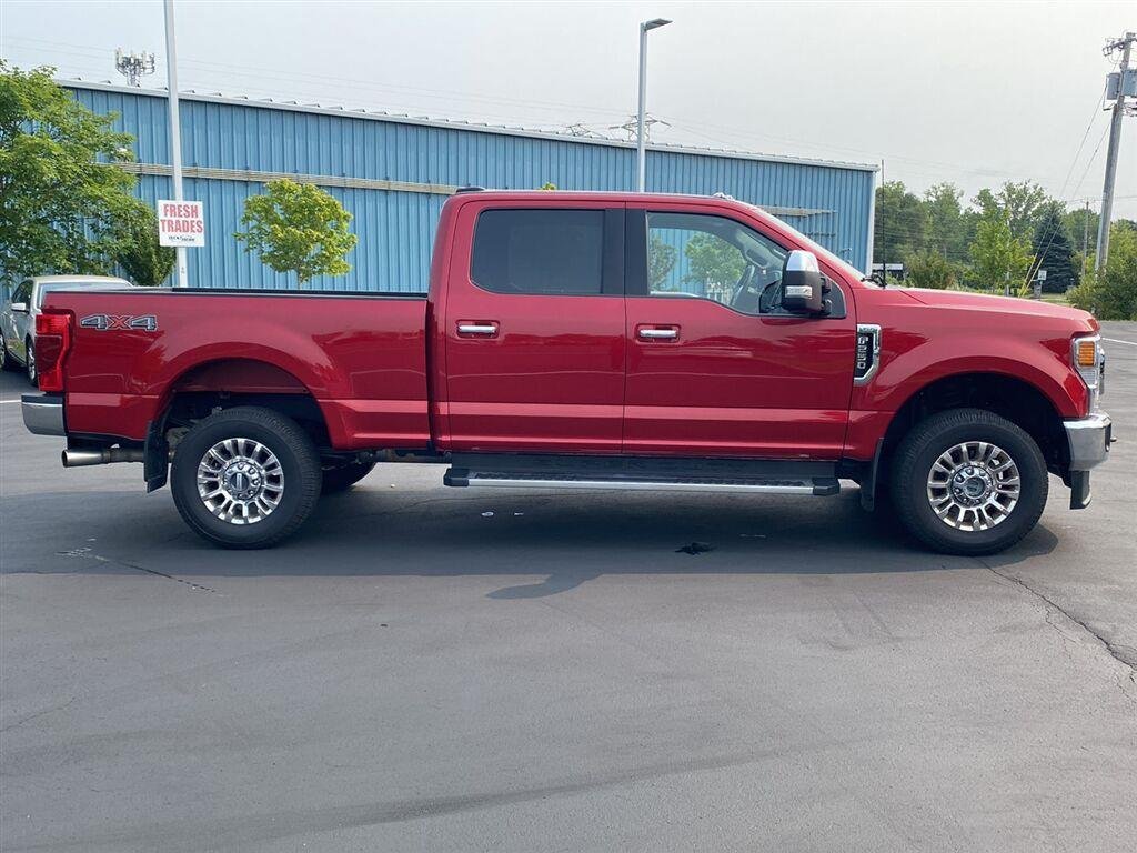 Used 2022 Rapid Red Metallic Tinted Clearcoat Ford XLT image 12