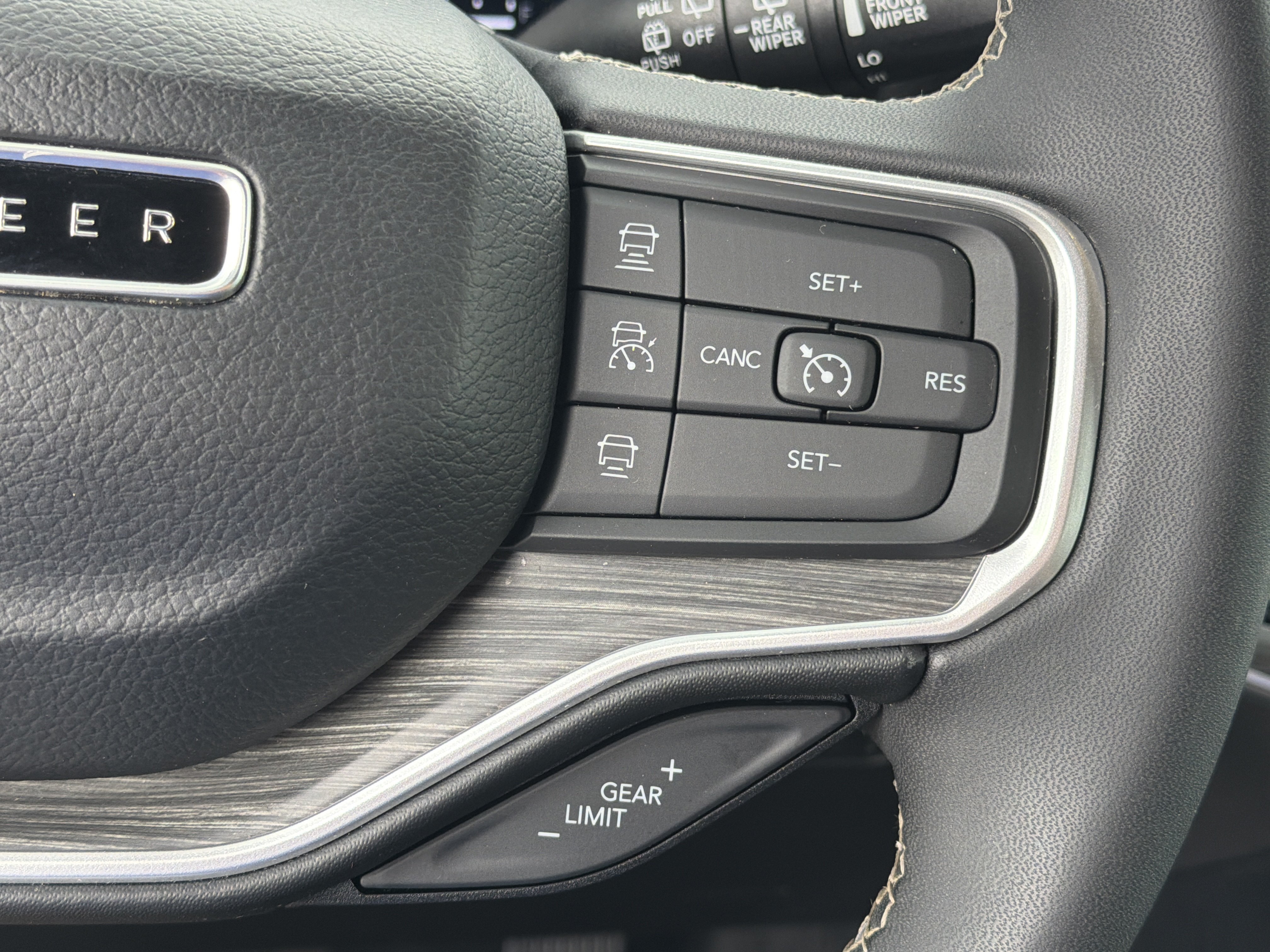 Used 2024 Silver Zynith Jeep Series II image 26