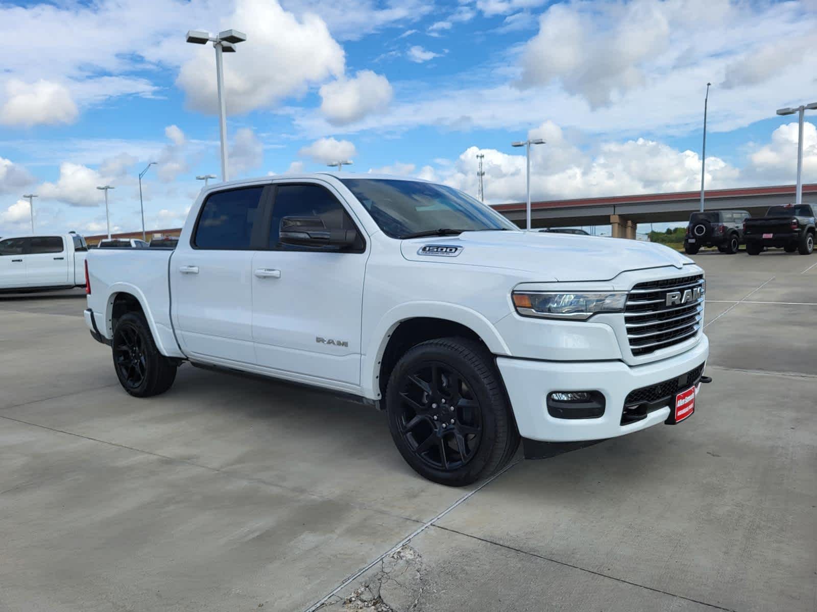 2026 RAM 1500 Laramie - Photo 7