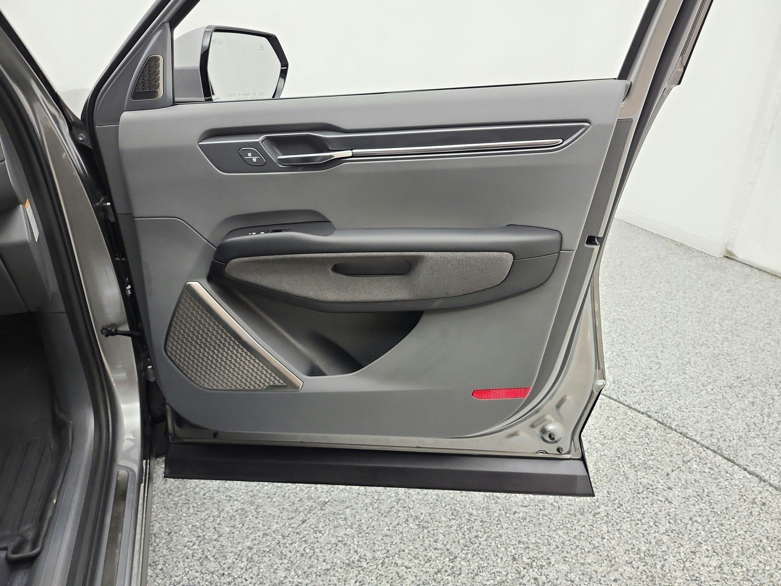 Used 2024 Pebble Gray Kia Land image 20