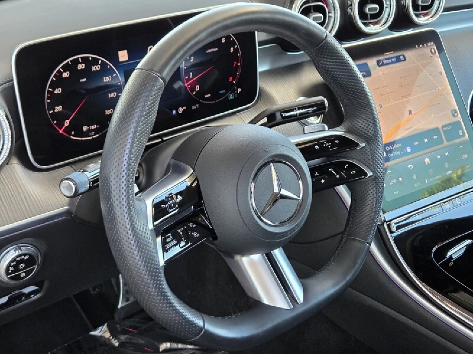 Certified Used 2024 MANUFAKTUR Alpine Grey Metallic Mercedes-Benz CLE 300 image 23