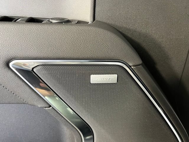 New 2026 Glacier White Tricoat GMC SLT image 19