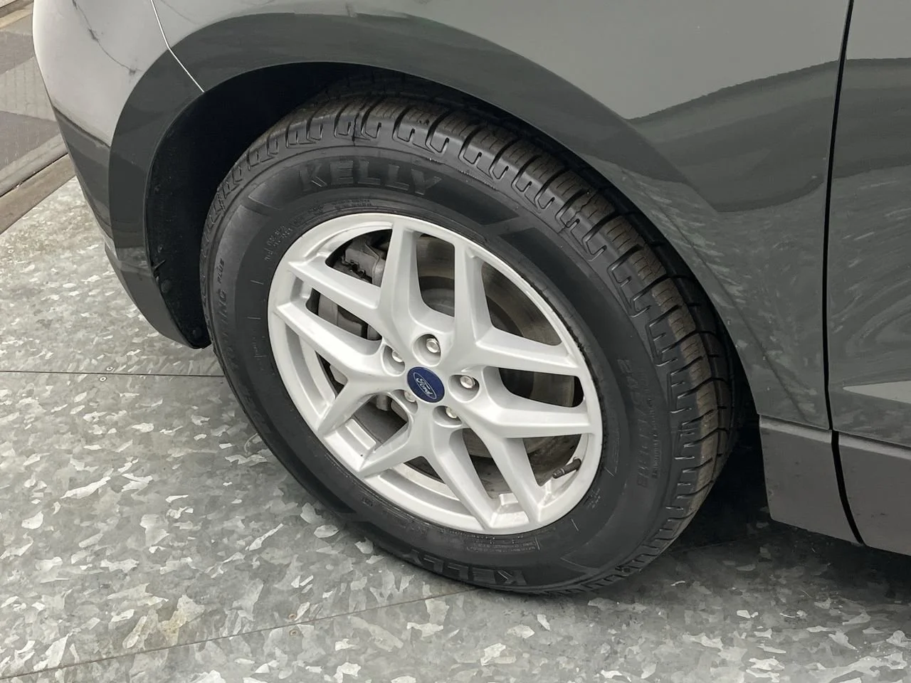 Used 2022 Green Ford SEL image 33