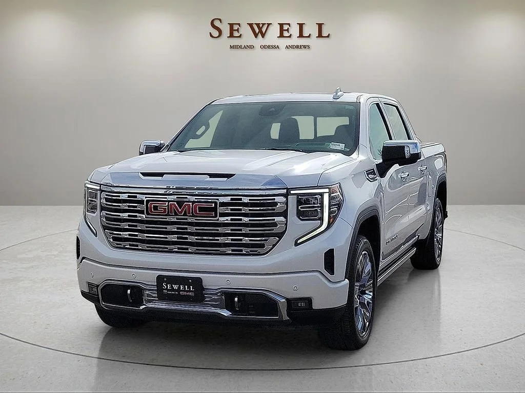 2023 GMC Sierra 4WD Crew Cab Short Box Denali's photo