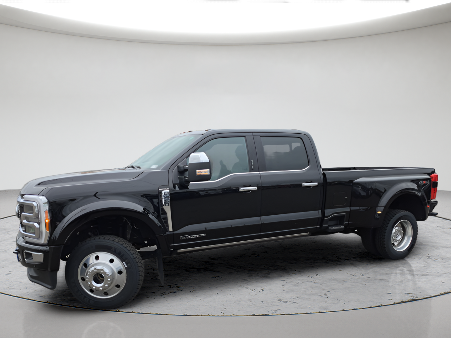 Used 2023 Agate Black Metallic Ford Platinum image 2