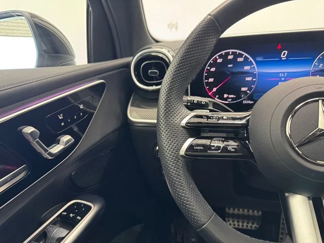 Certified Used 2026 Black Mercedes-Benz GLC 300 image 23
