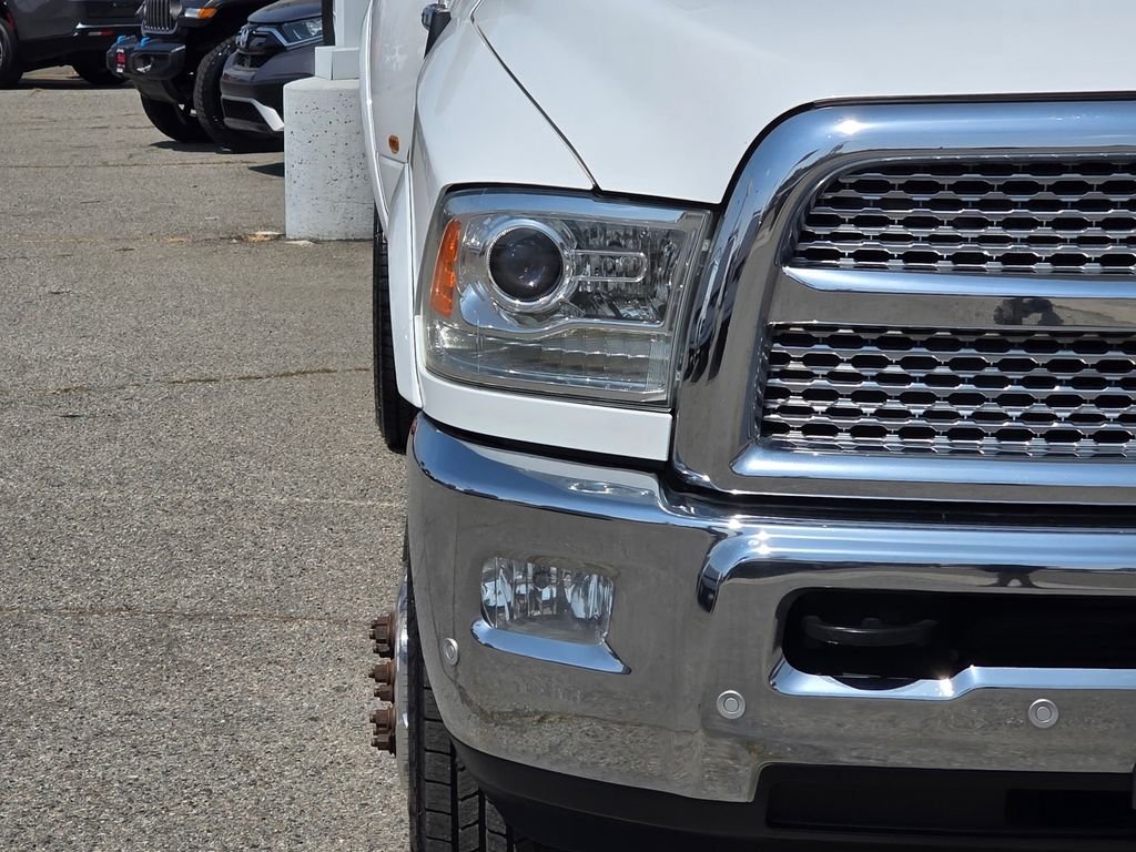 Used 2018 White Ram Laramie image 3