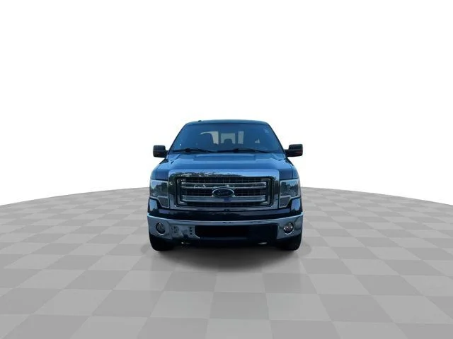Used 2013  Ford XL image 3