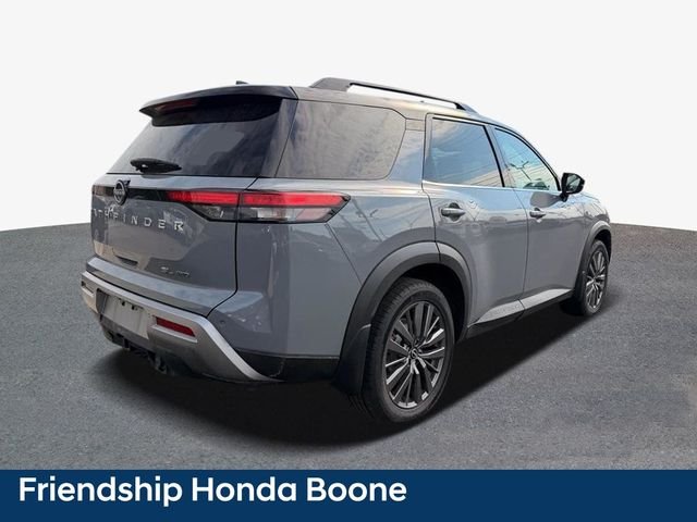 Used 2022 Gray Nissan SL image 3