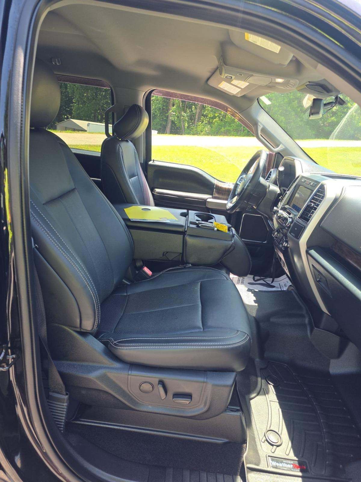 Used 2020 Black Ford Lariat image 5