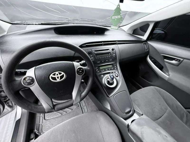 Used 2011 Silver Toyota Two Hatchback 4D image 18