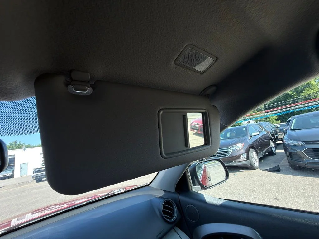Used 2010 Red Toyota Base image 33