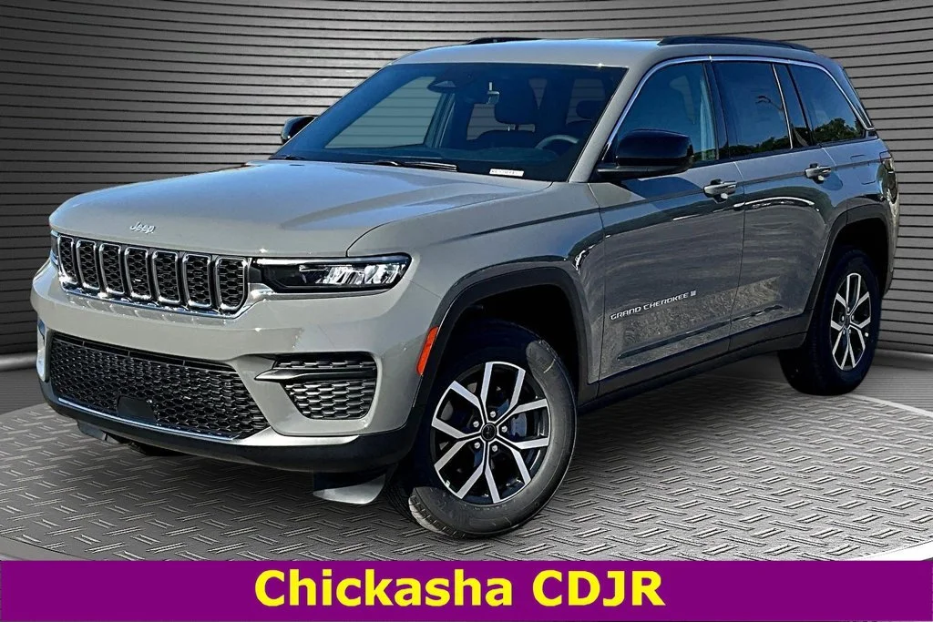2027 Jeep Grand Cherokee Laredo