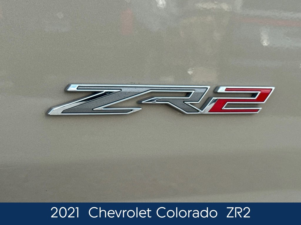 Used 2021  Chevrolet ZR2 image 11