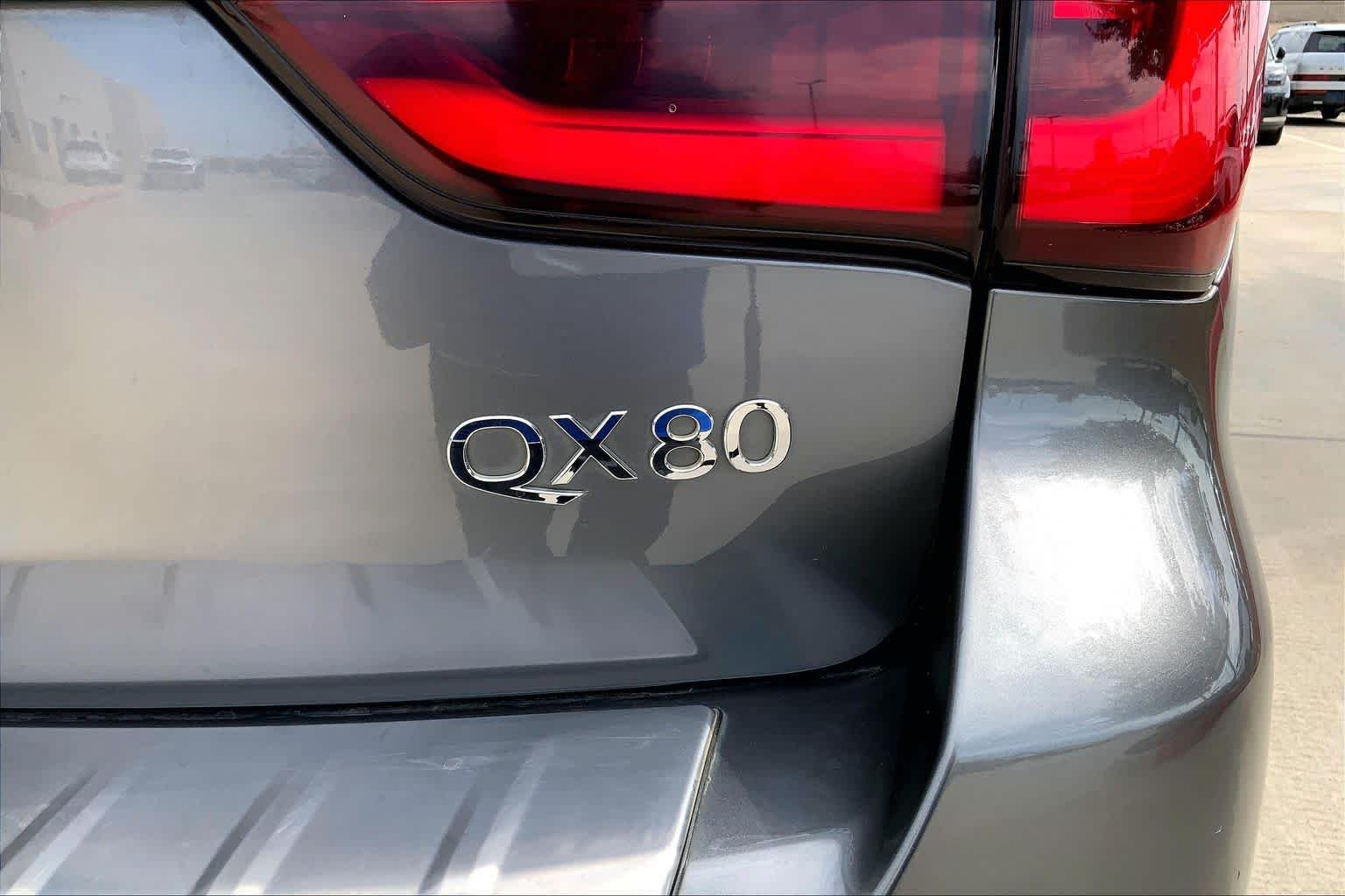 Used 2019 Graphite Shadow INFINITI LUXE image 32