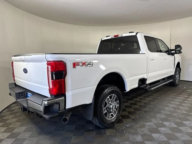 New 2026 Oxford White Ford Lariat image 3