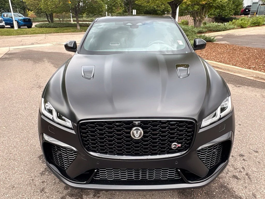 Used 2024 Santorini Black Metallic Jaguar SVR image 8