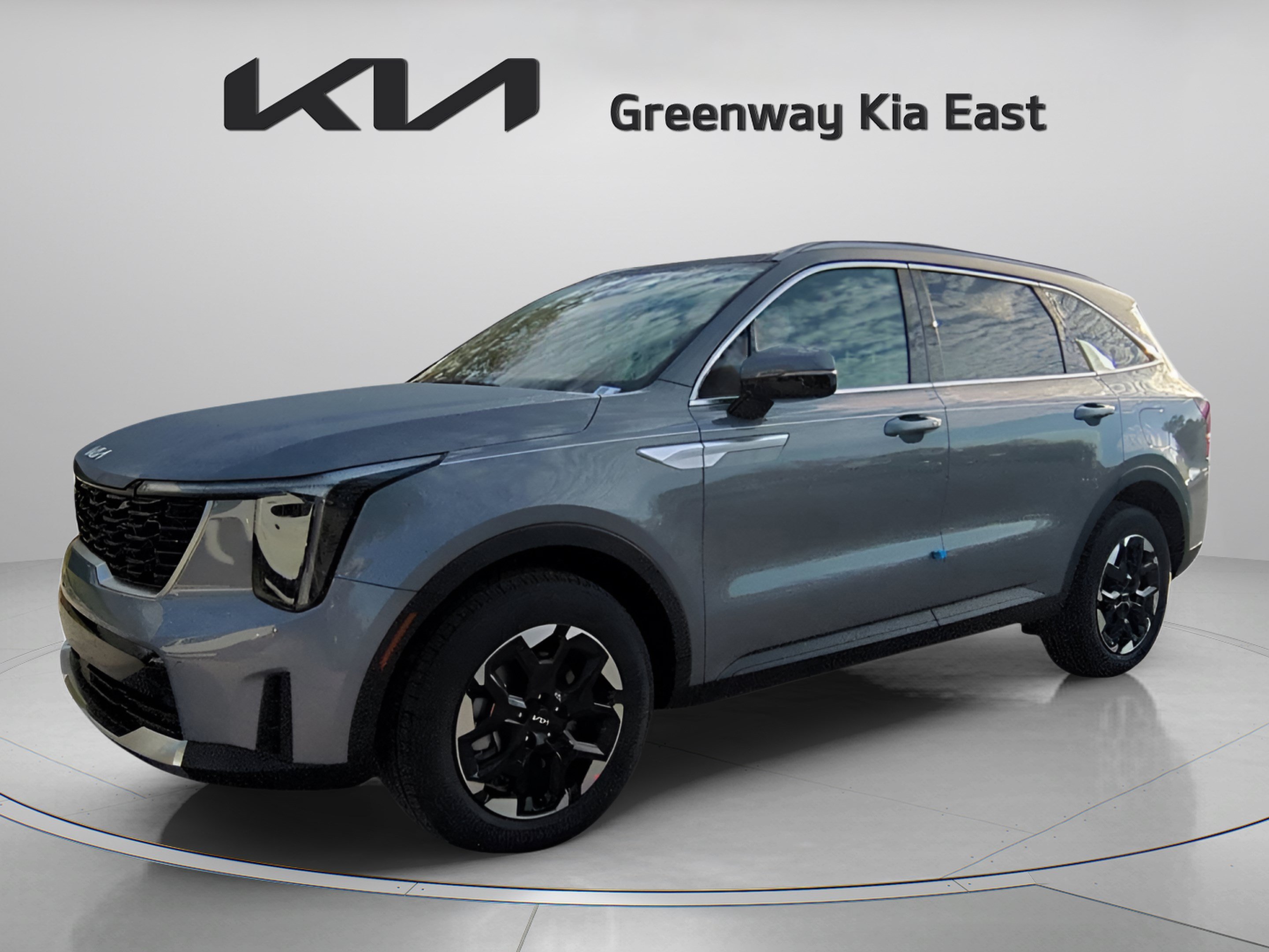 Certified Used 2025 Everlasting Silver Kia S image 3