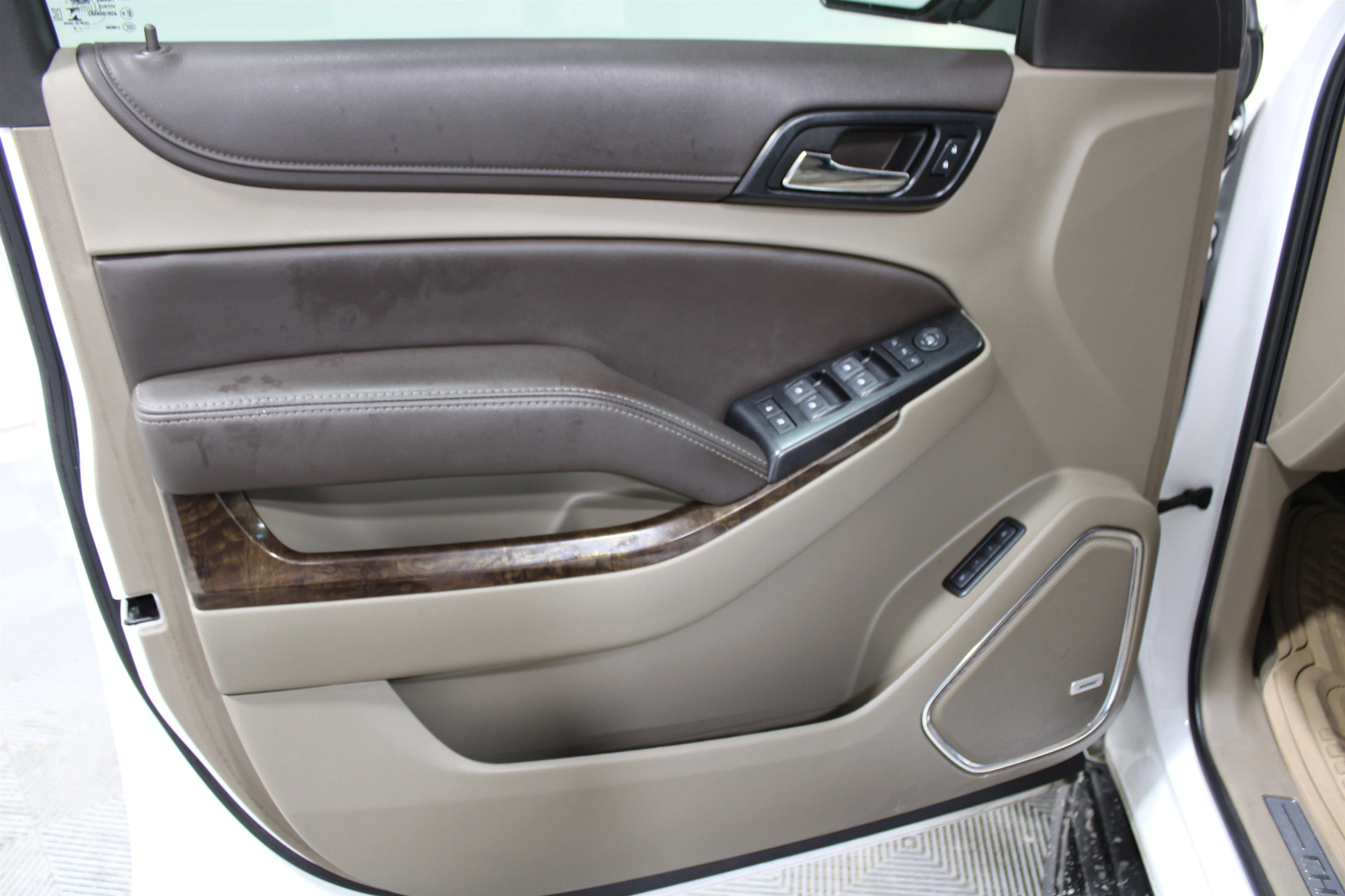 2019 Chevrolet Tahoe LT - Photo 6