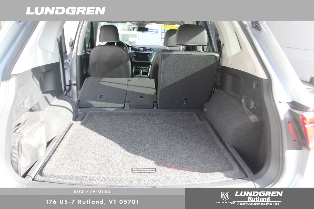 Used 2023 Gray Volkswagen 2.0T SE image 22