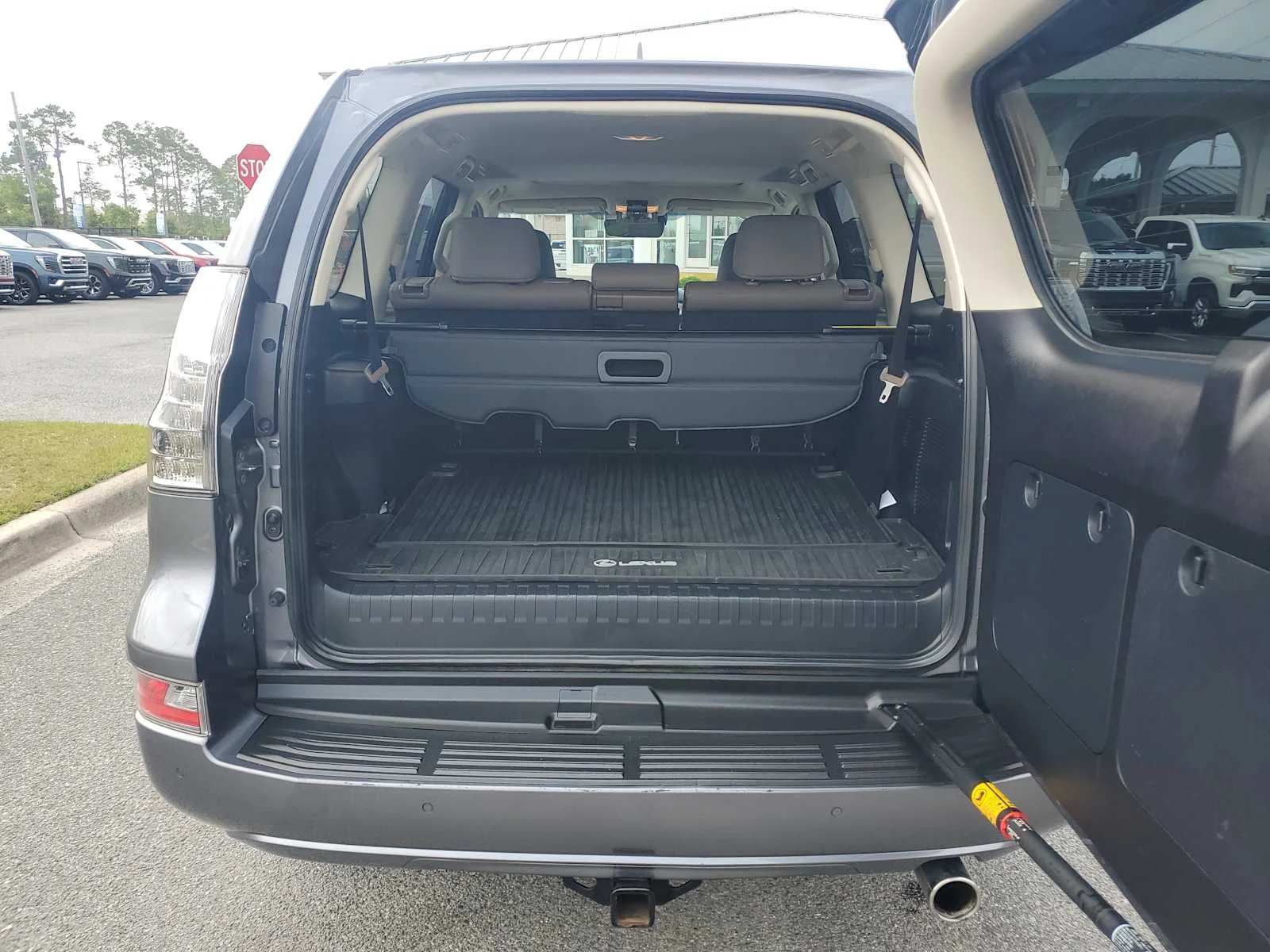 Used 2020  Lexus GX 460 Premium image 5