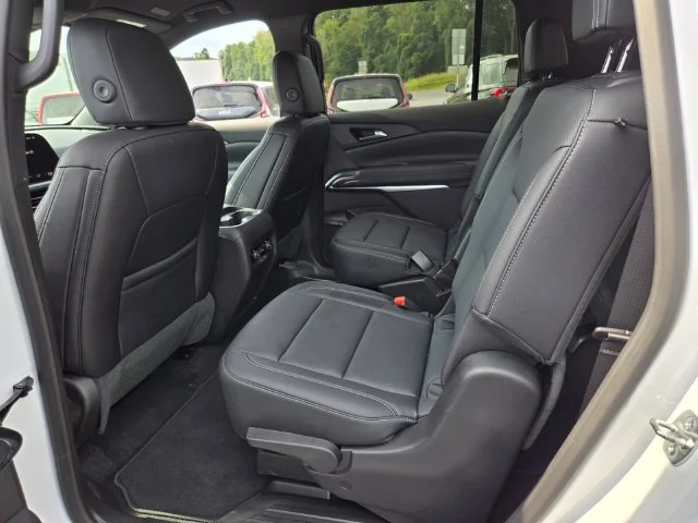 Used 2026 White Chevrolet LT image 12