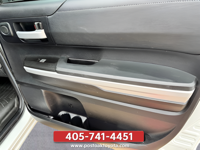 Used 2020 White Toyota SR5 image 35