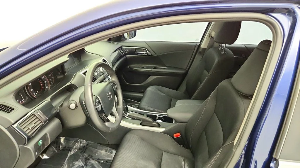 Used 2013 Obsidian Blue Pearl Honda 4dr I4 CVT Sport image 19