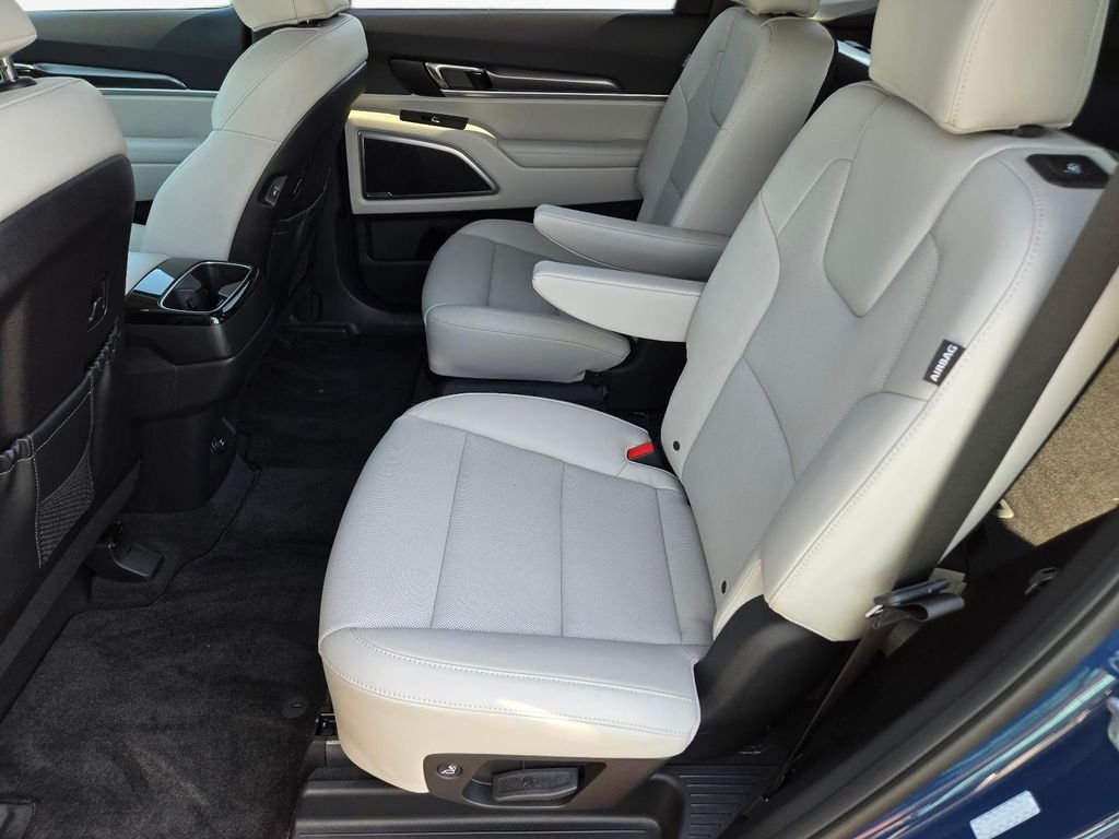 2025 Kia Telluride S - Photo 18