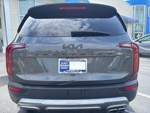 Used 2022 Gravity Gray Kia EX image 6