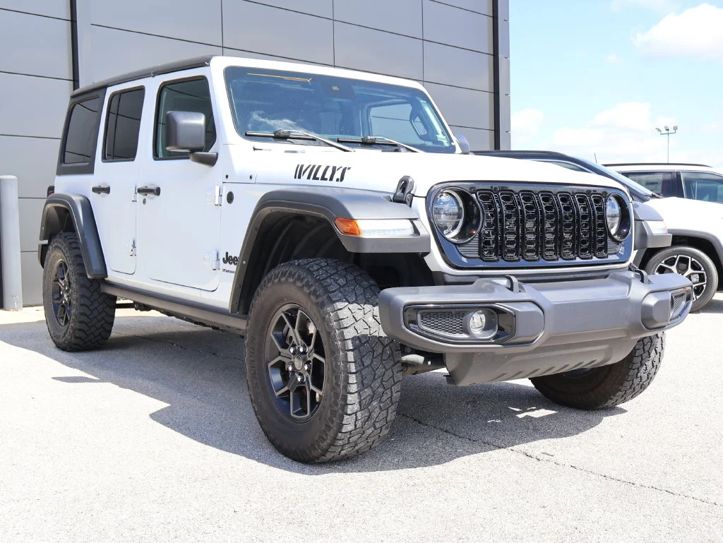 Used 2024 White Jeep Sport image 6