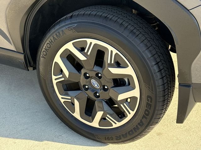 Certified Used 2025 Gray Subaru Base image 11