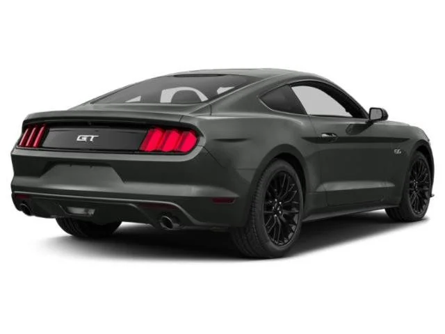 Used 2015  Ford GT Premium image 2