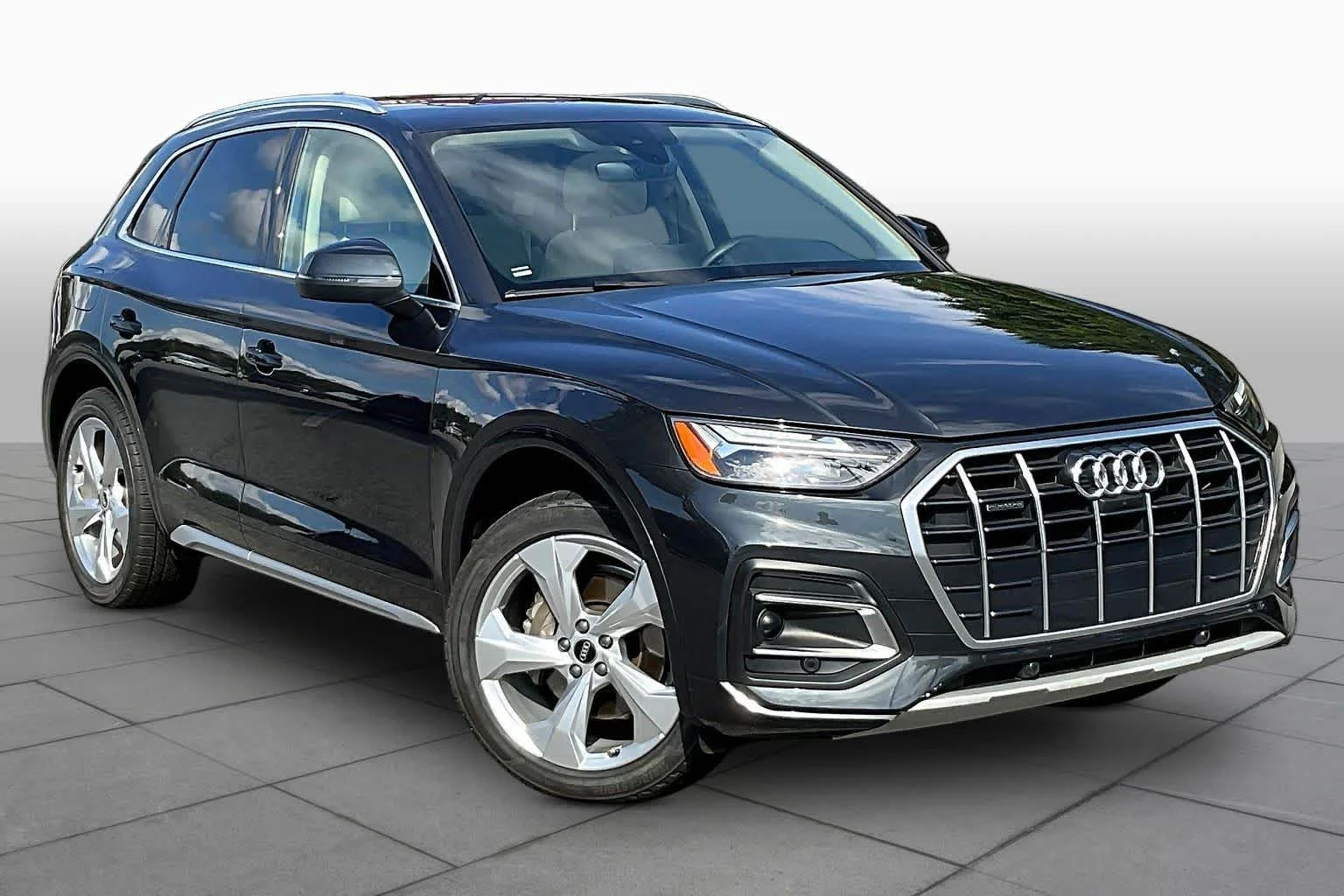 Used 2021 Navarra Blue Metallic Audi Premium Plus image 3