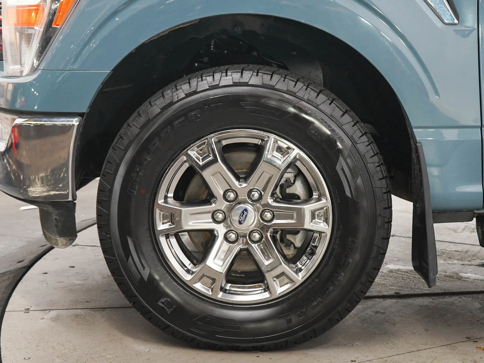 Used 2023 Area 51 Blue Ford XLT image 27