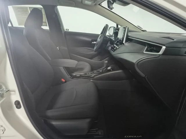 2021 Toyota Corolla LE - Photo 30