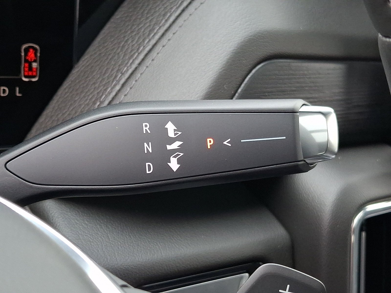 2026 GMC Yukon Denali - Photo 7
