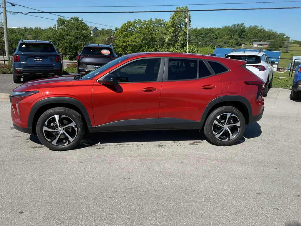 Used 2024 Cayenne Orange Metallic Chevrolet 1RS image 7