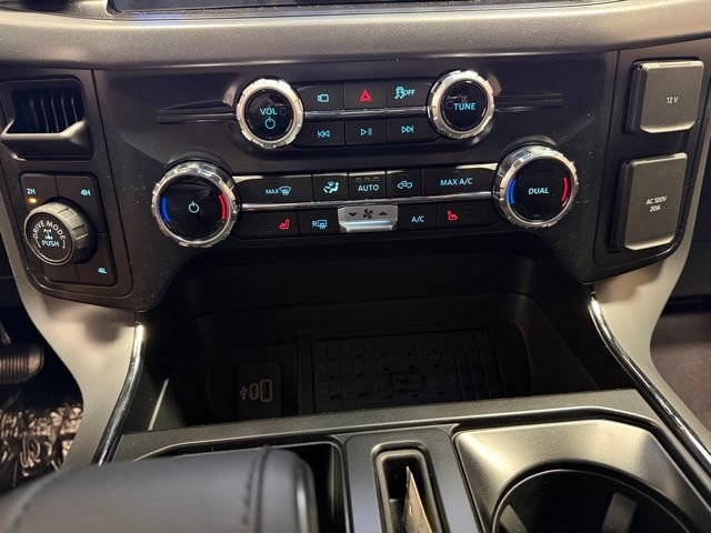 New 2026 Carbonized Gray Metallic Ford XLT image 37