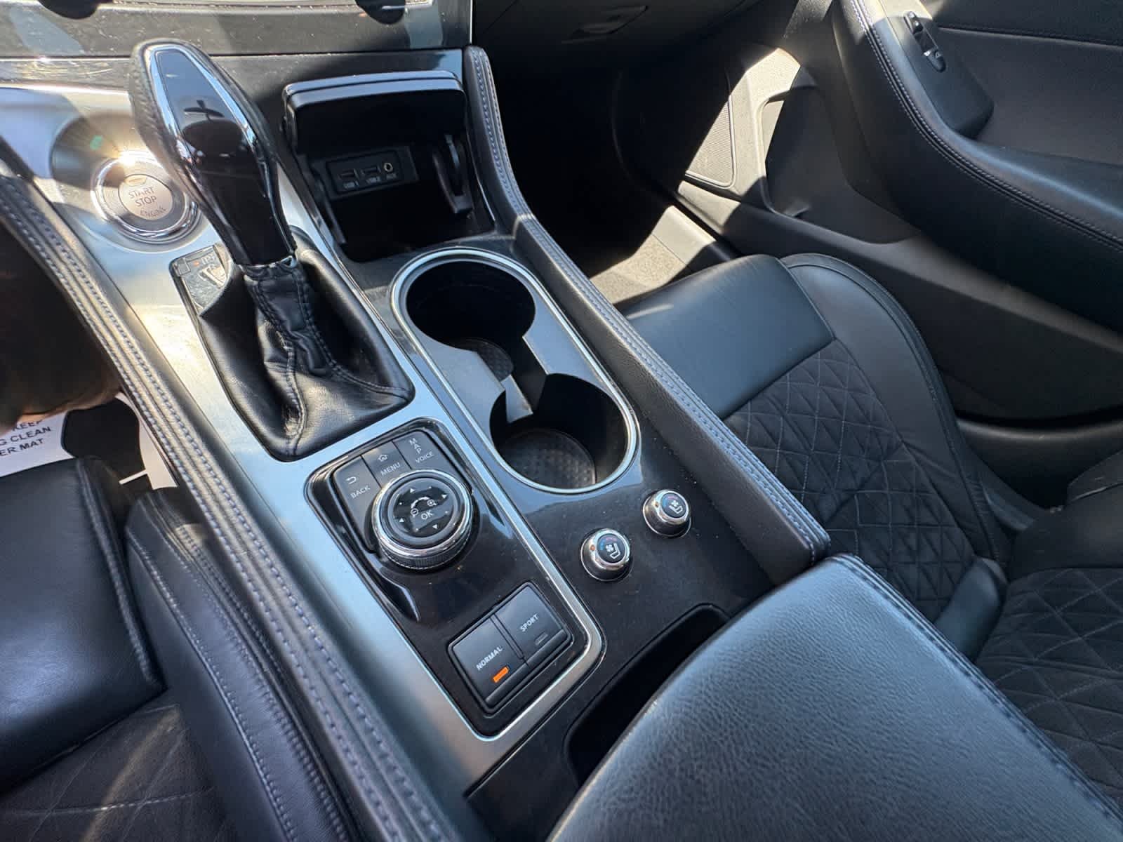 Used 2017 Super Black Nissan SR image 30