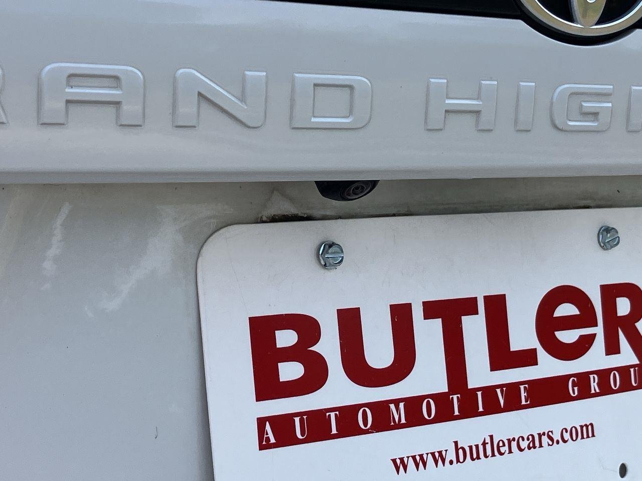 Used 2024 White (Wind Chill Pearl) Toyota Platinum AWD image 13