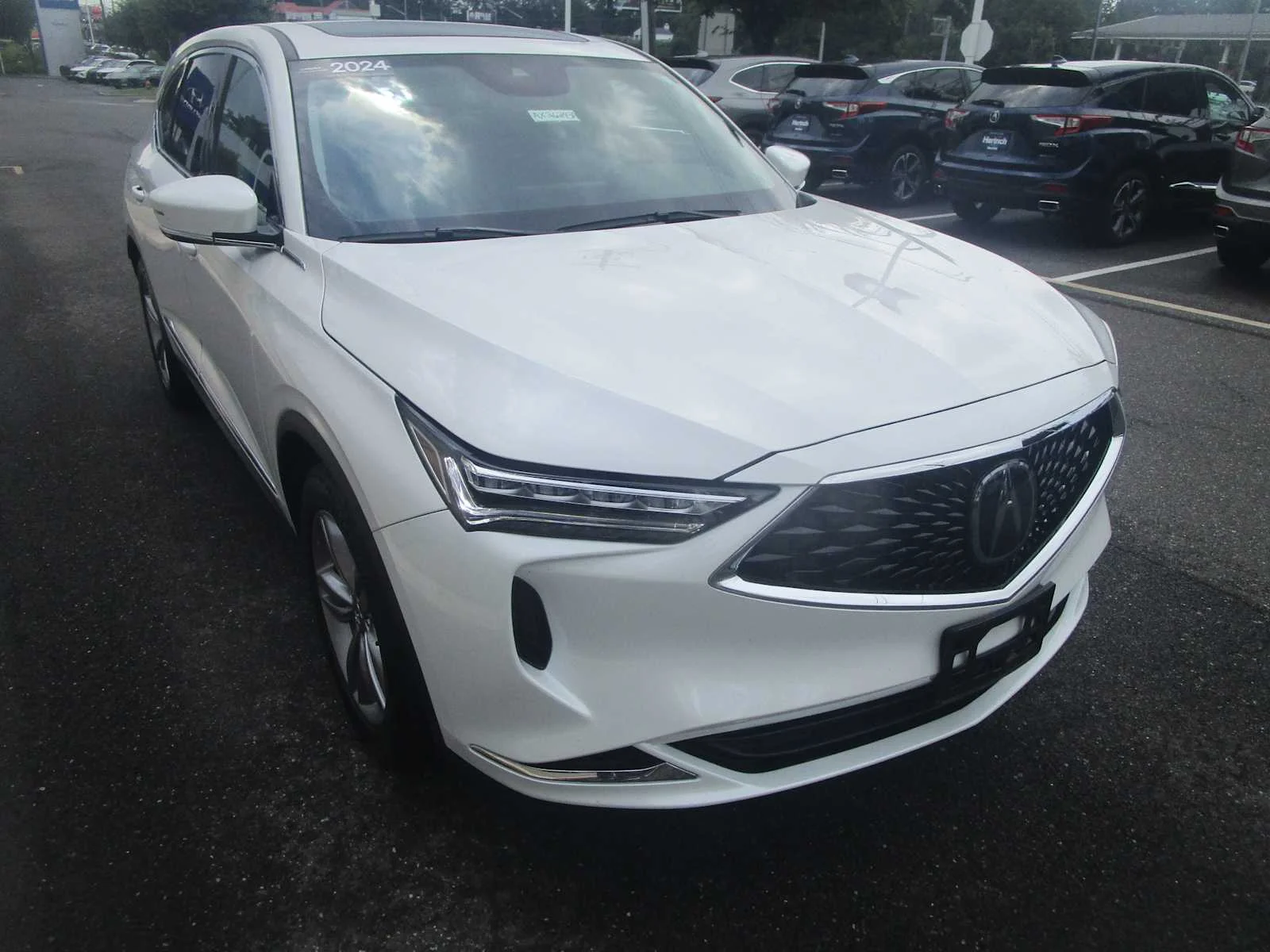 Certified Used 2024 Platinum White Pearl Acura  image 4