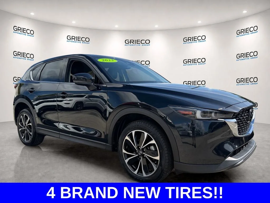 2023 Mazda CX-5 S Premium package