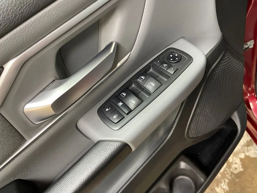 Used 2019 Red Ram Big Horn/Lone Star image 16
