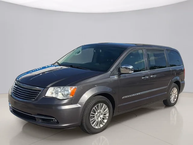 2015 Chrysler Town & Country TOURING