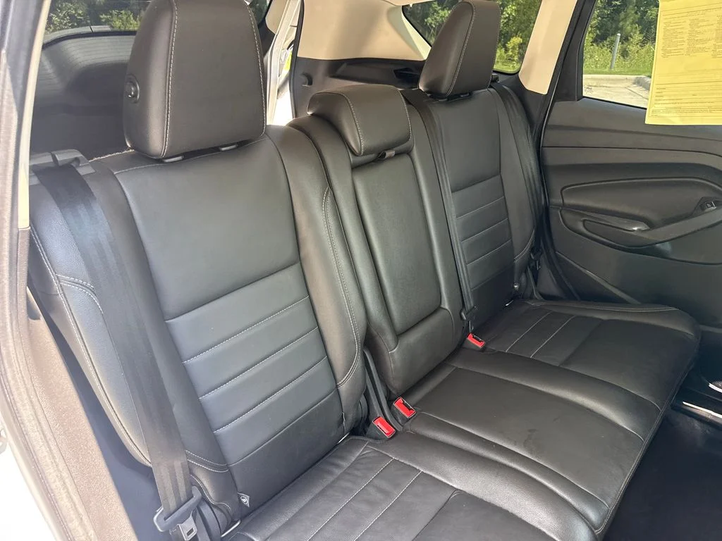 Used 2015 White Platinum Clearcoat Metallic Ford Titanium image 33