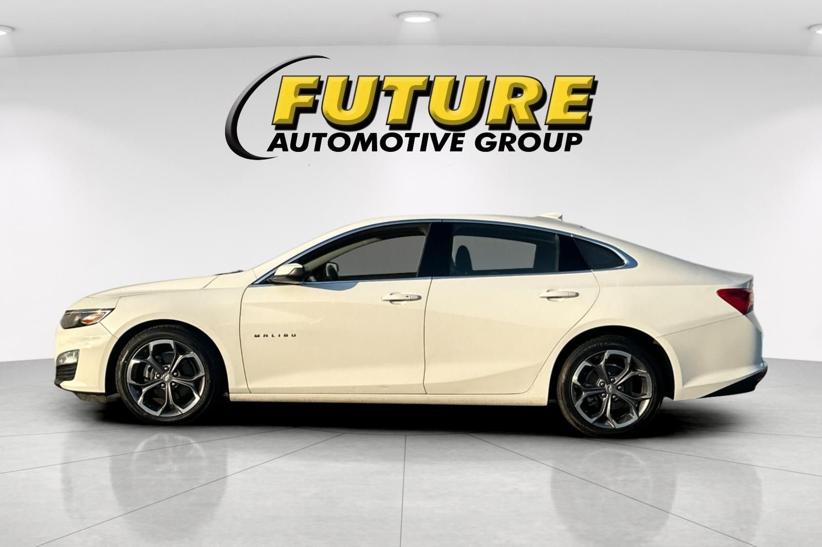 Used 2024 White Chevrolet LT image 6